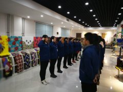 花布產(chǎn)品開發(fā)設計部組織新年拜師儀式